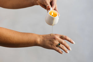 Velvet Massage Candle - Sixty Eight: Violets & Lily