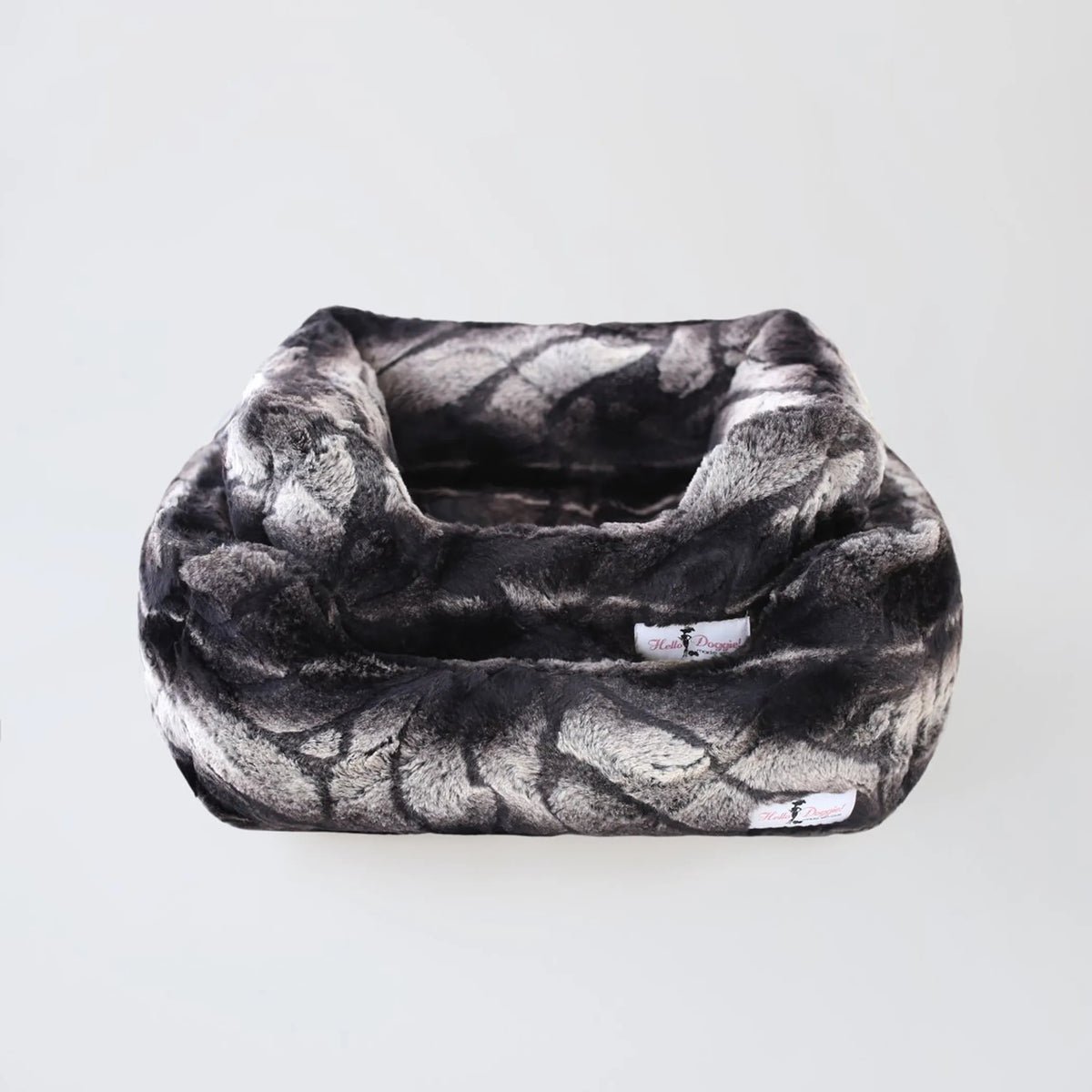 Faux Mink Dog Bed – Soft Plush Resting Bed