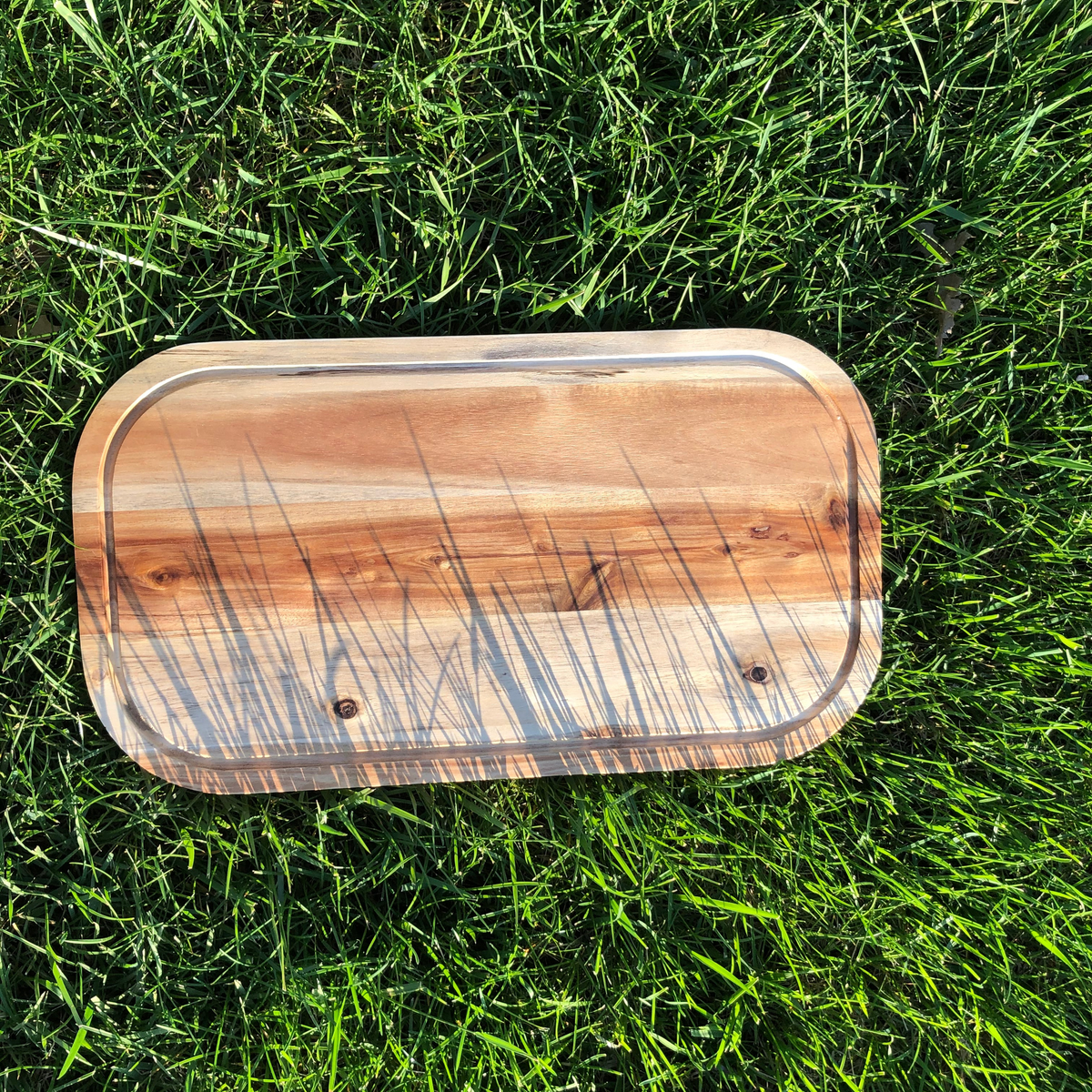 Acacia Serving Rounded cutting Board